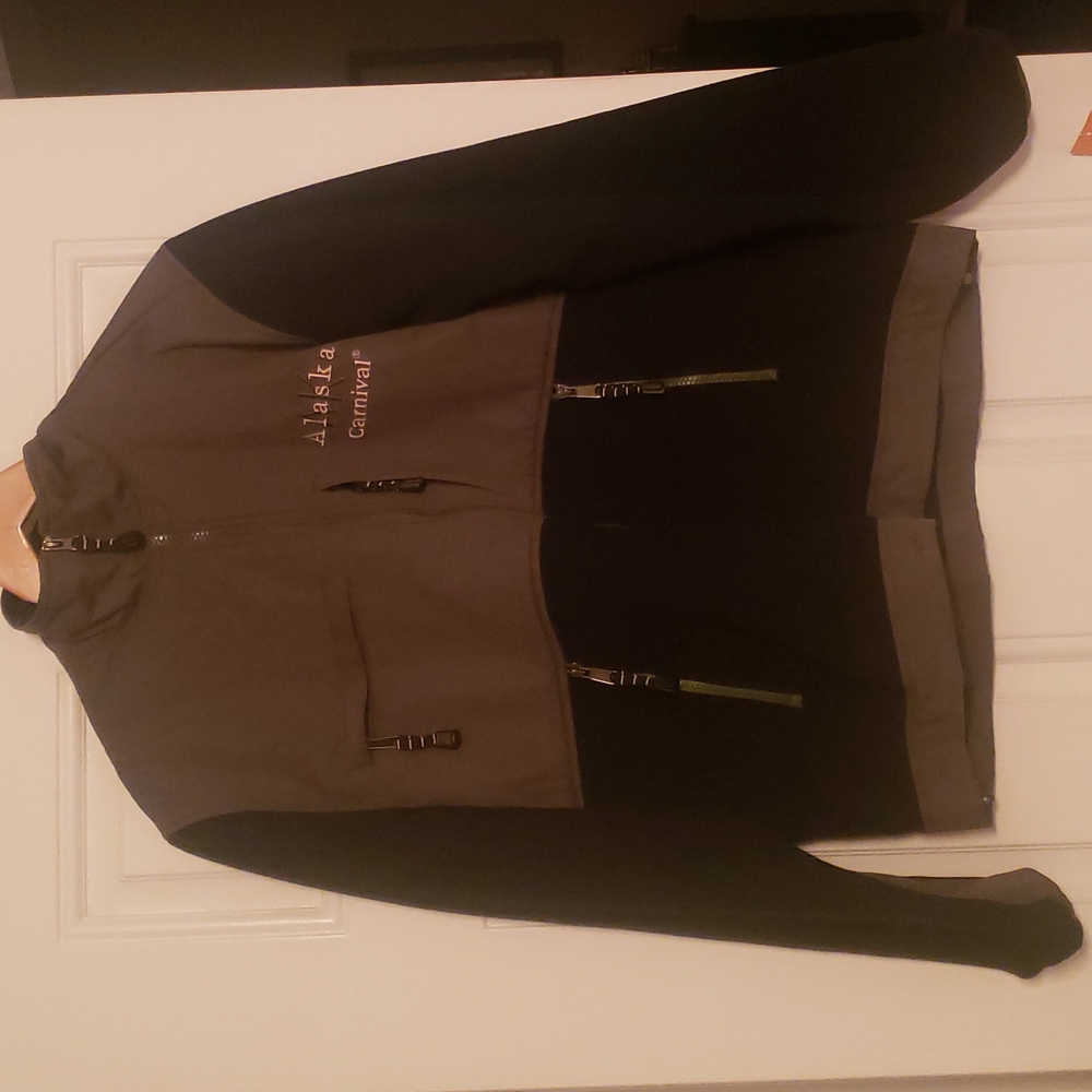 Cheneral Jacket.  Small men Forrest green and blk